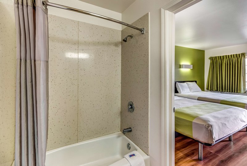 Motel 6 Visalia Ca - 904