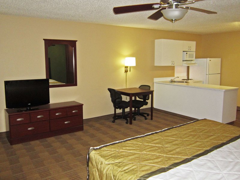 Extended Stay America - Los Angeles - Burbank Airport - 919