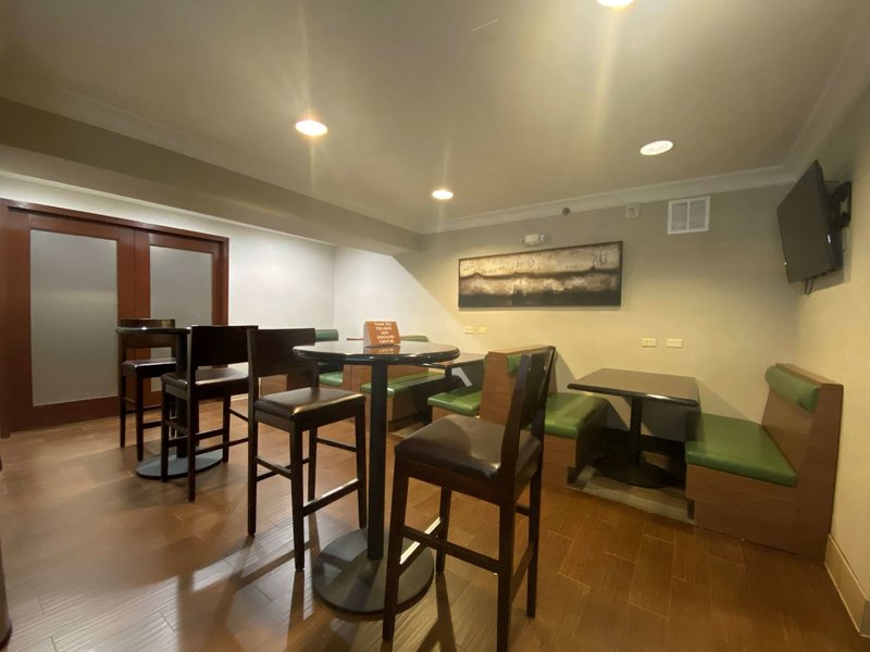 Surestay Hotel By Best Western Ontario Airport - 942