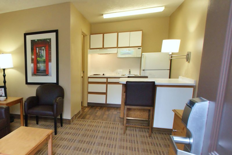 Extended Stay America San Diego Sorrento Mesa - 952