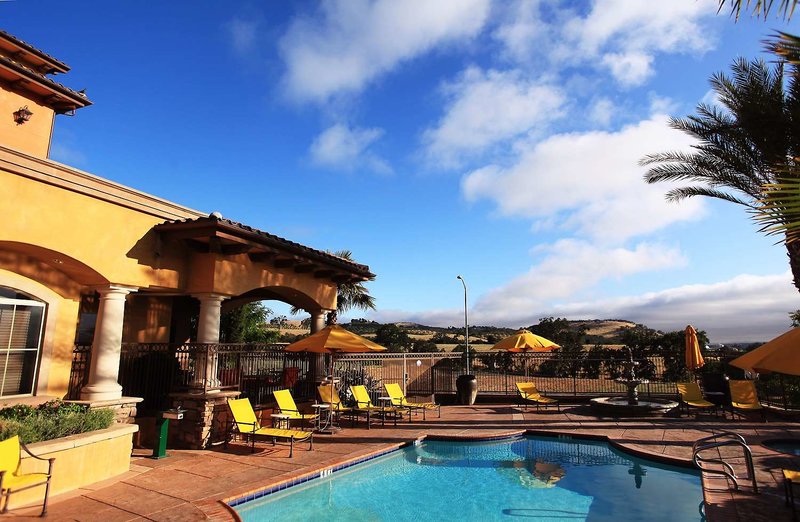 La Bellasera Hotel And Suites - 958