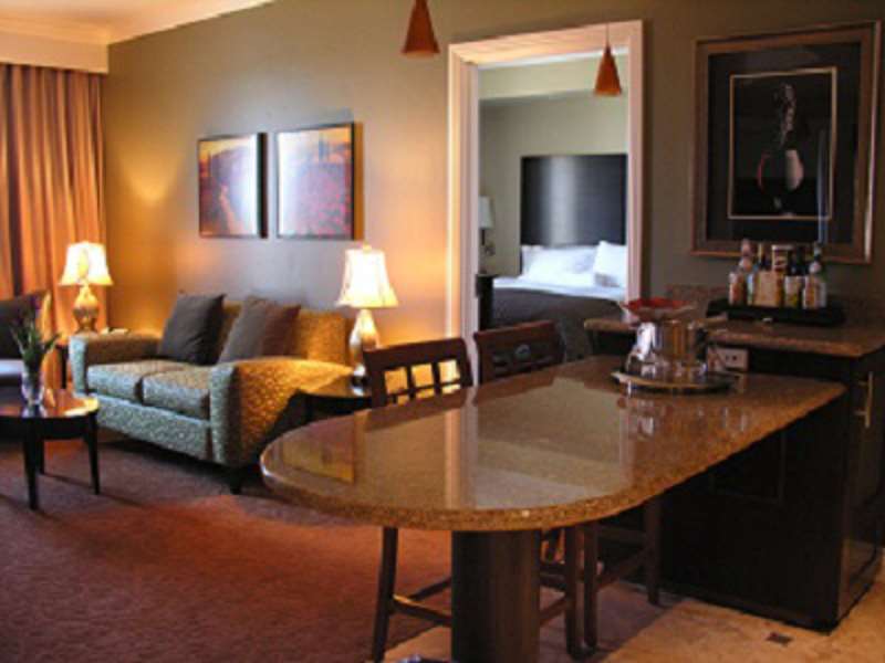 La Bellasera Hotel And Suites - 958