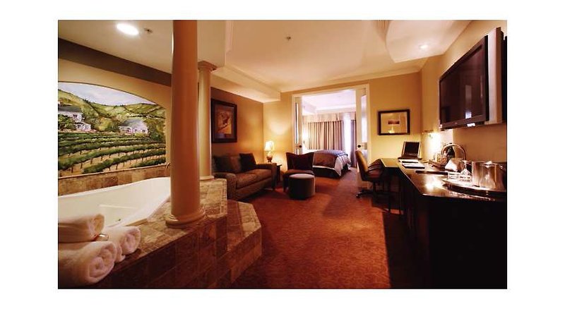 La Bellasera Hotel And Suites - 958