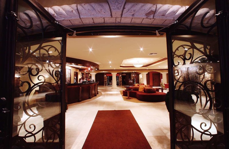 La Bellasera Hotel And Suites - 958