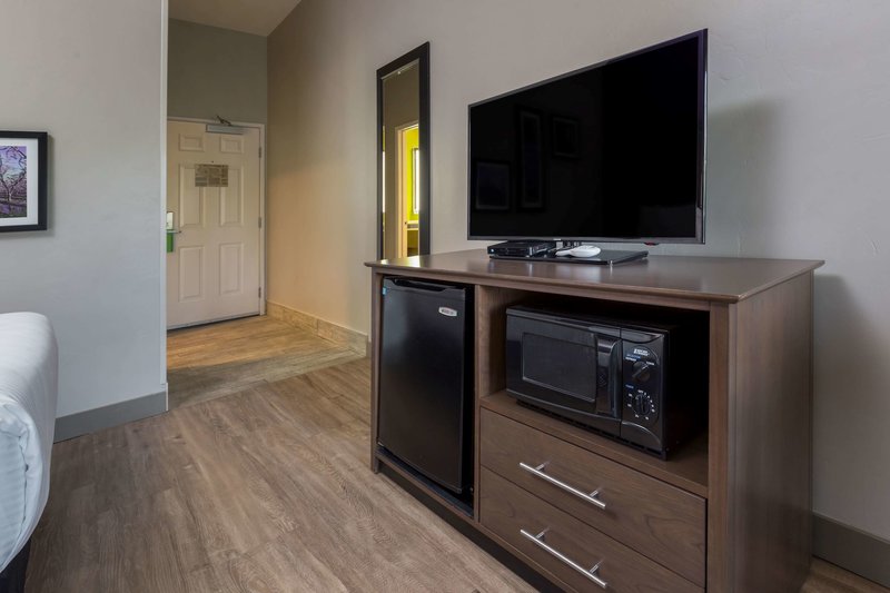 La Quinta Inn & Suites Visalia/sequoia Gateway - 959