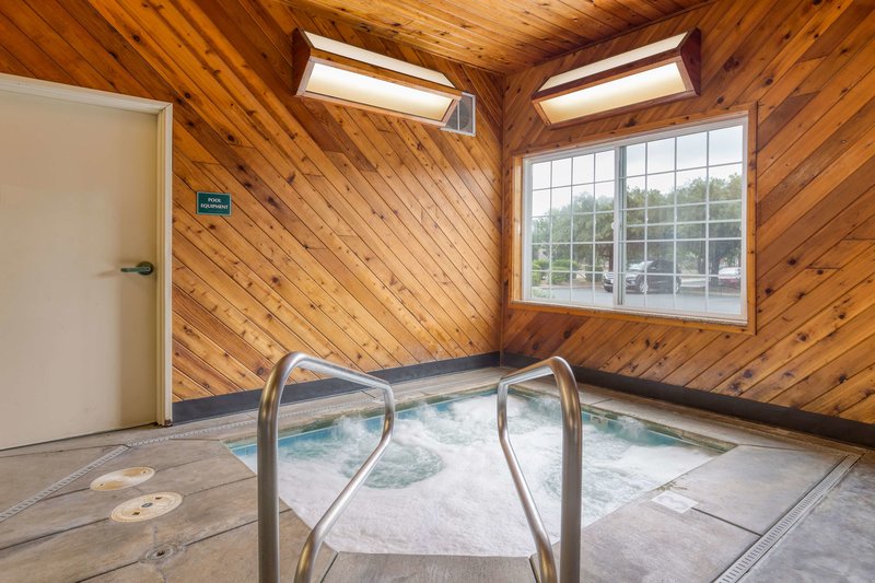 La Quinta Inn & Suites Visalia/sequoia Gateway - 959