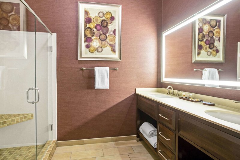 La Quinta Inn & Suites Paso Robles - 961