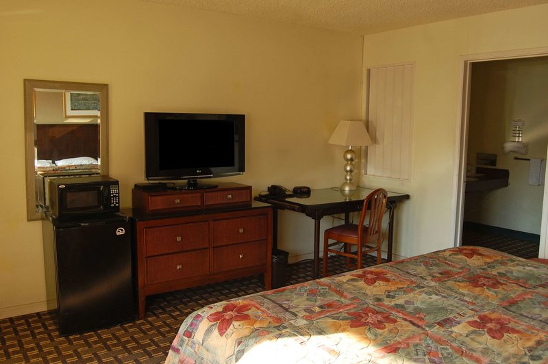 Americas Best Value Inn - Red Bluff - 963