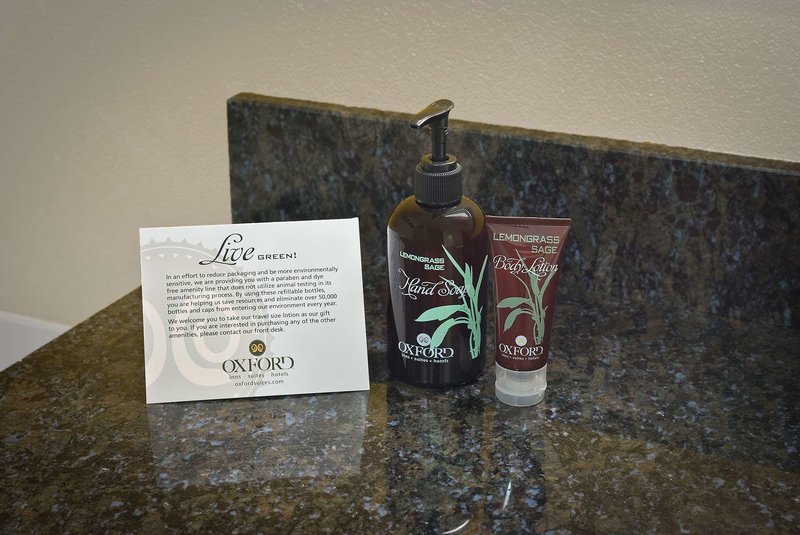 Oxford Suites Chico - 970