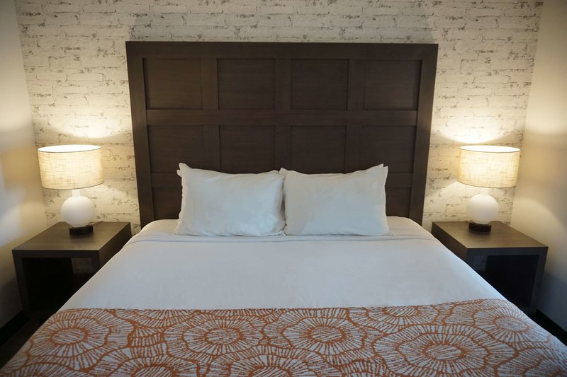 Oxford Suites Chico - 970