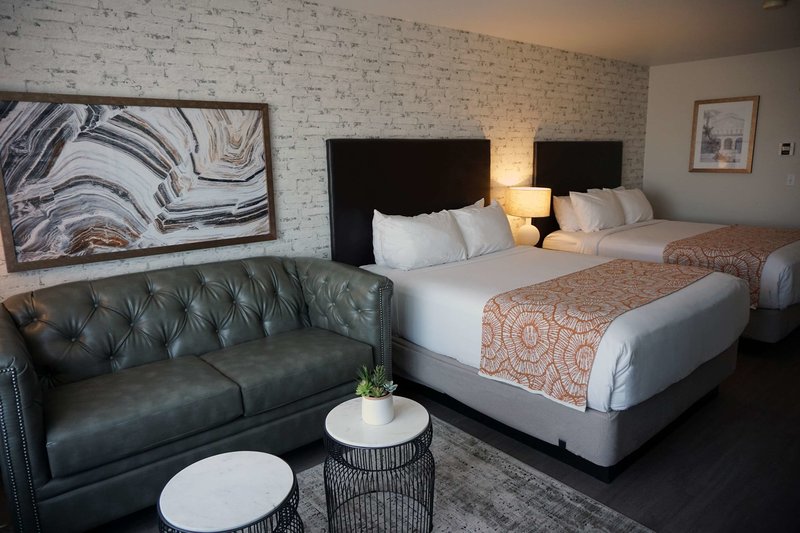 Oxford Suites Chico - 970