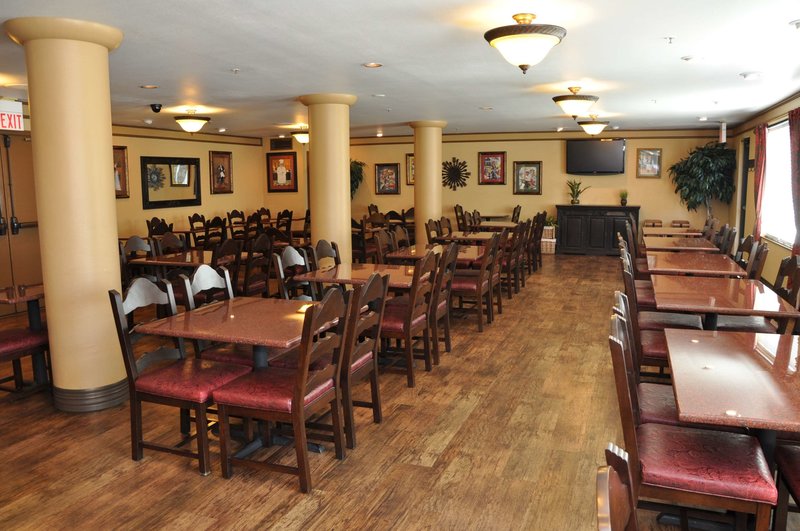 Oxford Suites Chico - 970