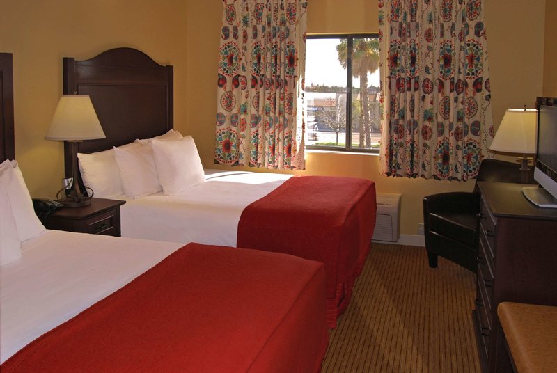 Oxford Suites Redding - 971