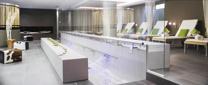 Mövenpick Hotel Stuttgart Airport - 585