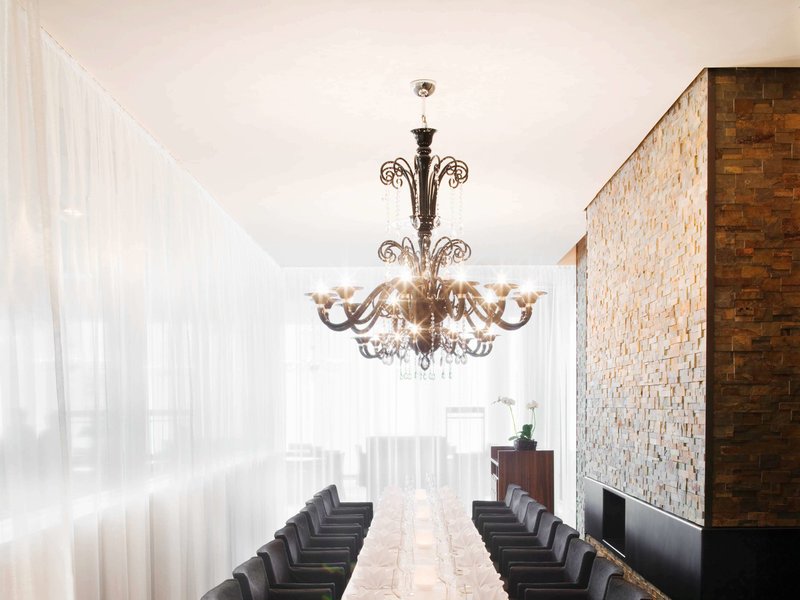 Mövenpick Hotel Stuttgart Airport - 585