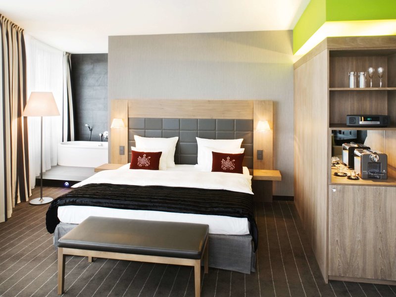 Mövenpick Hotel Stuttgart Airport - 585