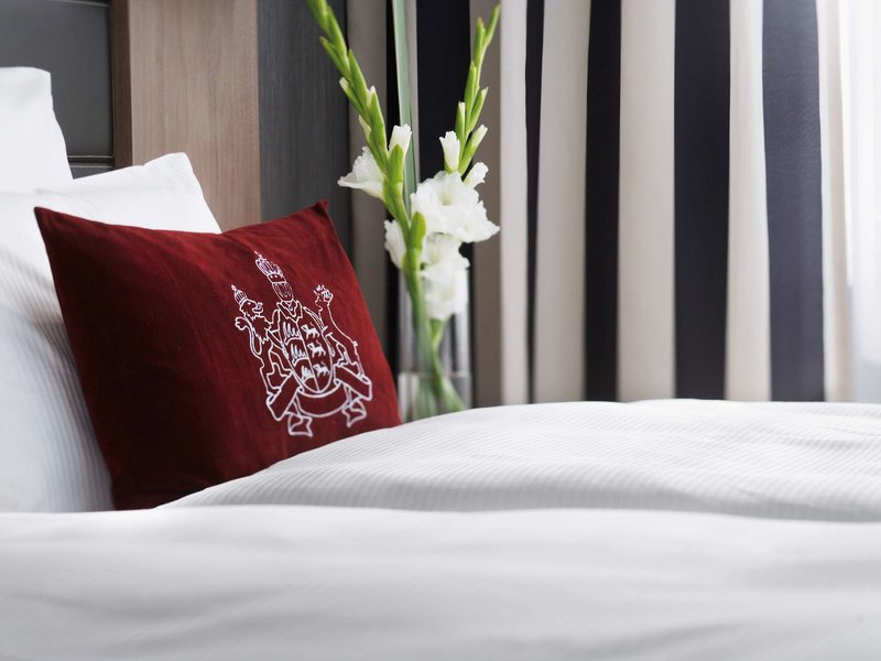 Mövenpick Hotel Stuttgart Airport - 585