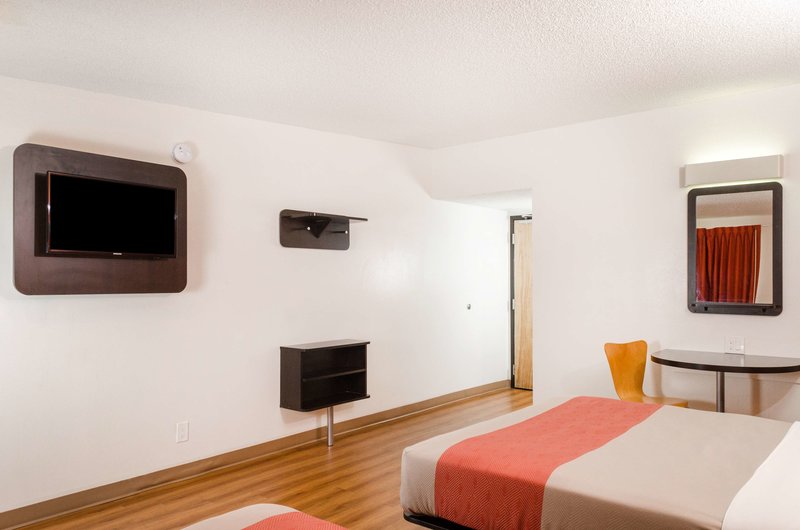 Motel 6 Merced Ca - 976