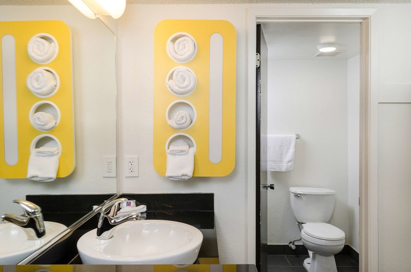 Motel 6 Merced Ca - 976