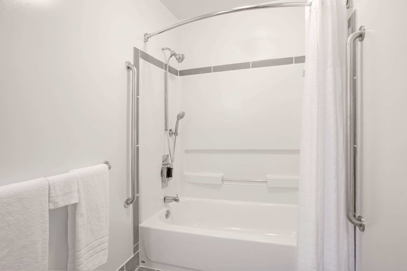 Super 8 By Wyndham Moody - 977