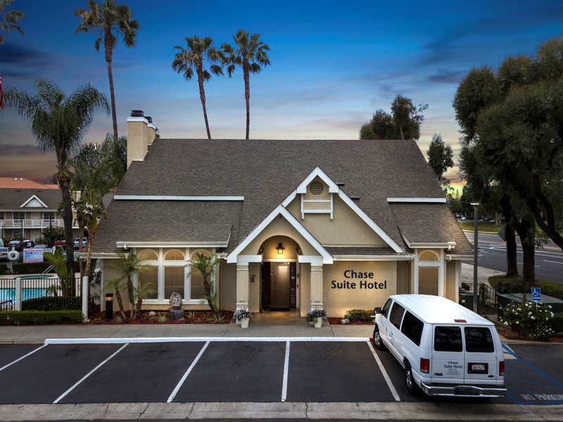 Chase Suite Hotel Brea