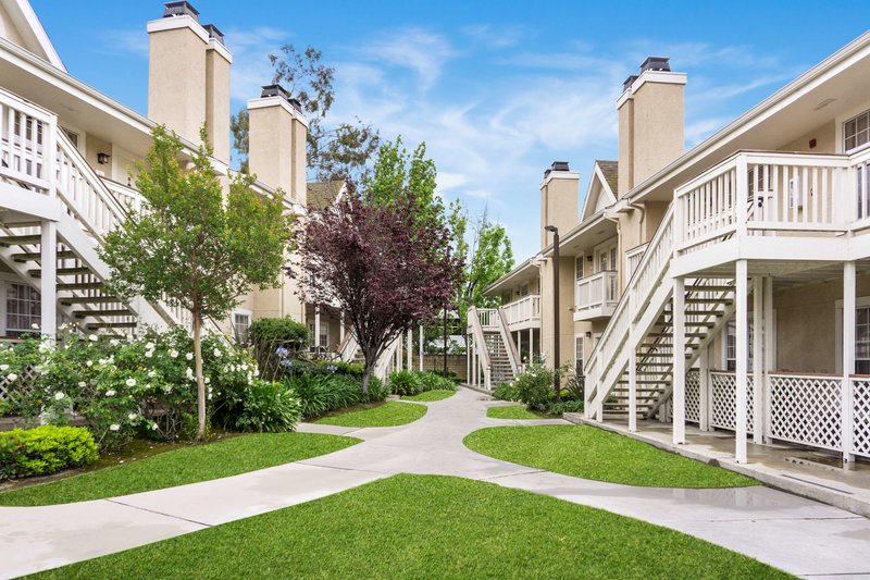 Chase Suite Hotel Brea - 980