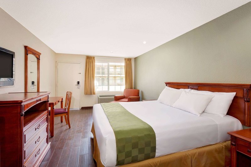 Travelodge by Windham El Centro