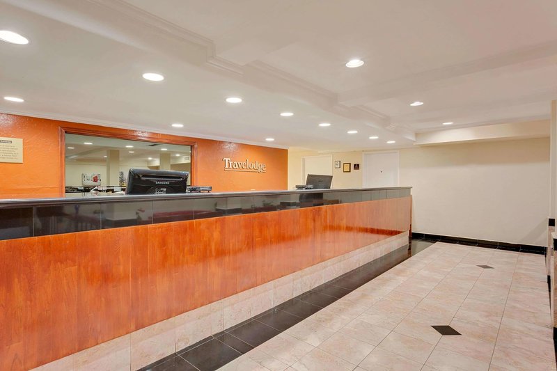 Travelodge By Windham El Centro - 982