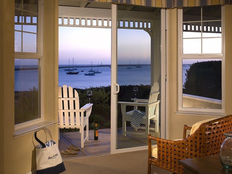 The Beach House Half Moon Bay - 985