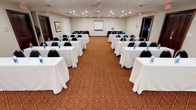 Chase Suite Hotel Newark - 986