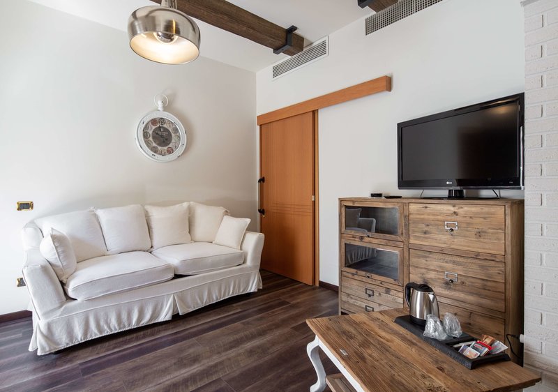 Best Western Maison B Hotel - 591