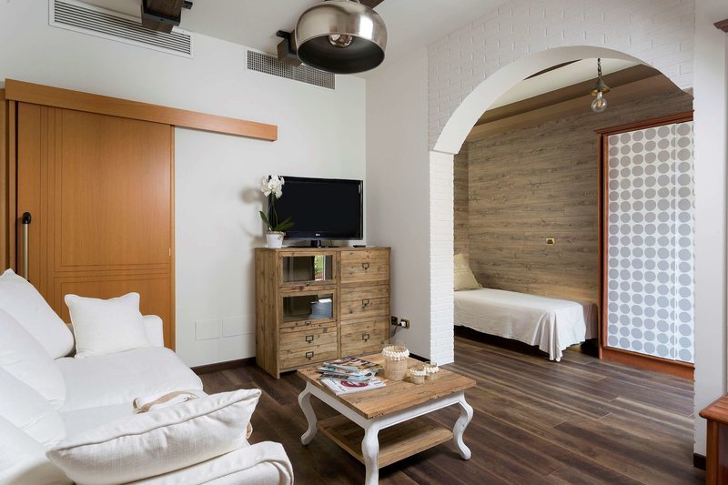 Best Western Maison B Hotel - 591