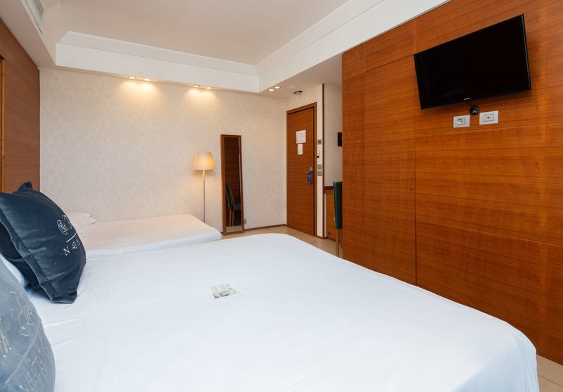 Best Western Maison B Hotel - 591