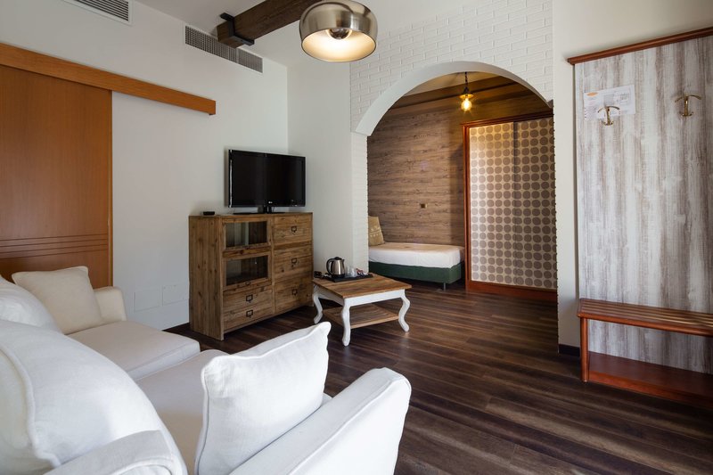 Best Western Maison B Hotel - 591