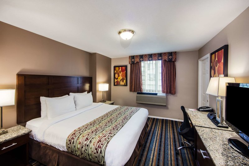 Ramada By Wyndham Vancouver Downtown - 603