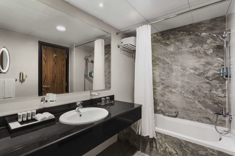 Hawthorn Suites By Wyndham Abu Dhabi City Center - 604