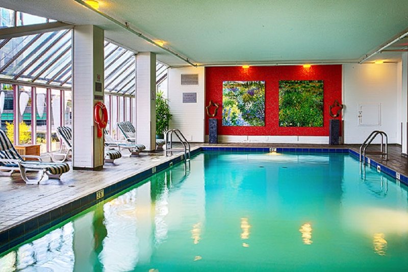 Pinnacle Hotel Vancouver Harbourfront - 606