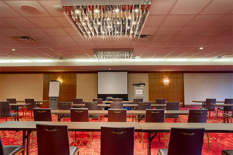 Pinnacle Hotel Vancouver Harbourfront - 606