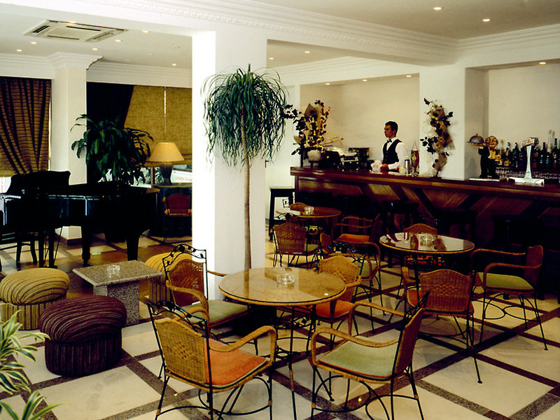 California Urban Beach Hotel - 402