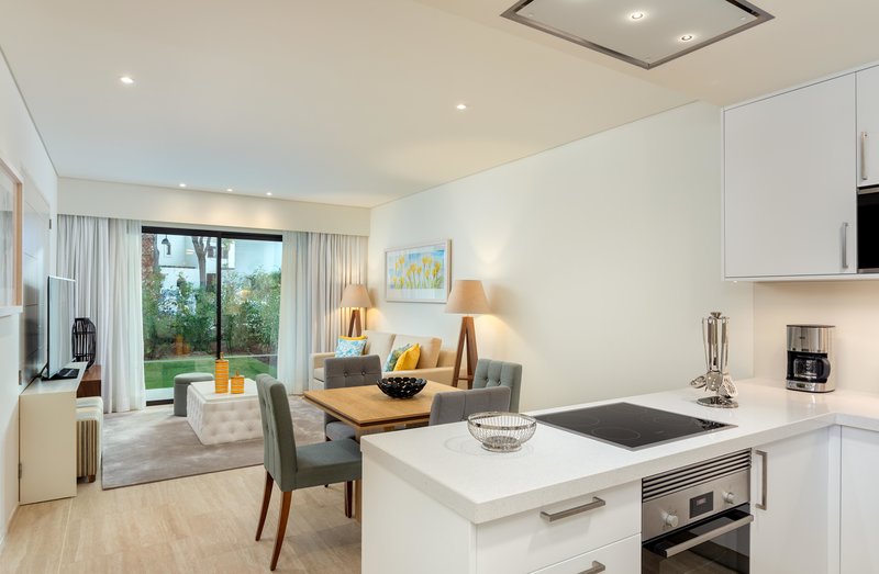 Pine Cliffs Resort - 407