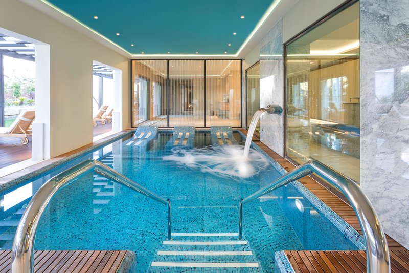 Pine Cliffs Resort - 407