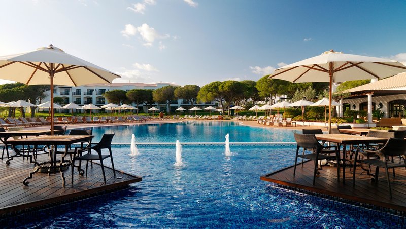 Pine Cliffs Resort - 407