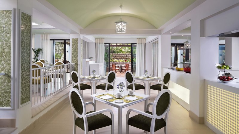 Pine Cliffs Resort - 407