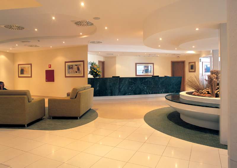 Holiday Inn Algarve - Armacao De Pera - 411