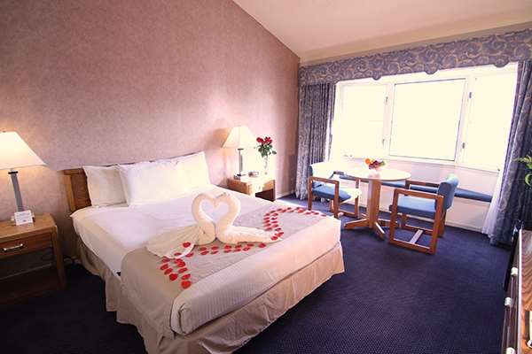 Harbor View Inn - 999