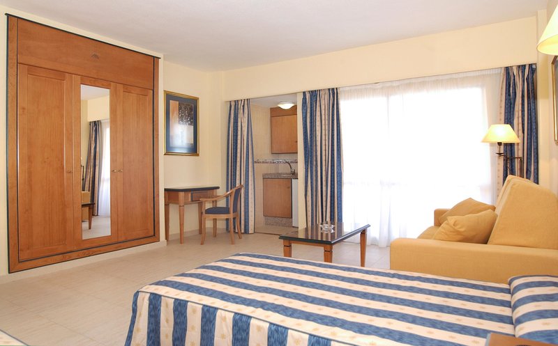 Hotel Apartamentos Pyr Fuengirola - 416
