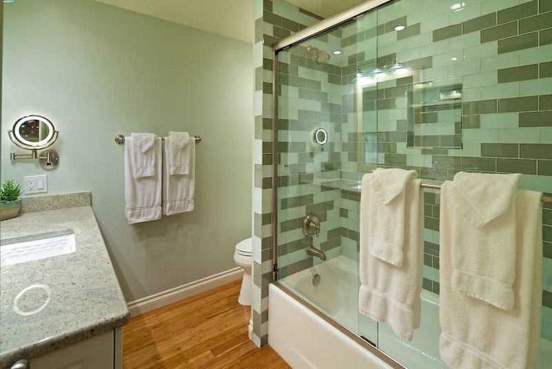 Ocean Palms Beach Resort - 1005