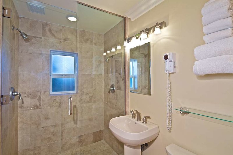 Ocean Palms Beach Resort - 1005