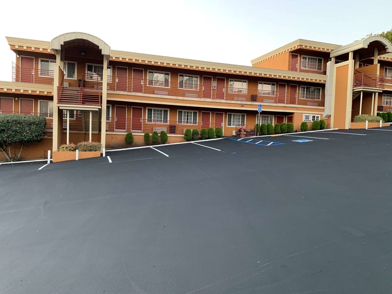Budget Inn Of Hayward - 1007