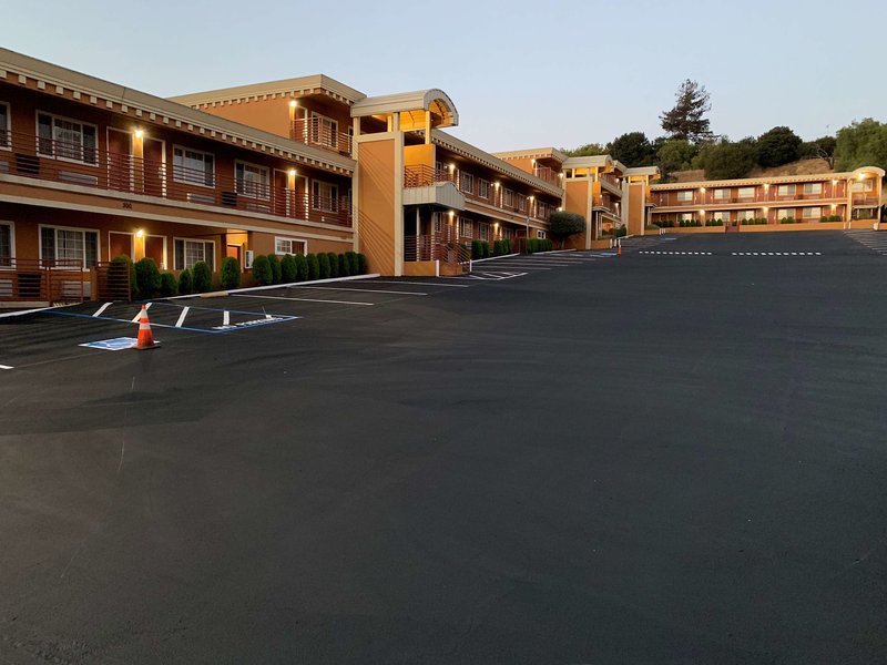 Budget Inn Of Hayward - 1007